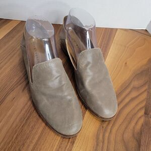 Lucky Brand Women's Size 7.5M Loafer Flat Cahill Leather Slip On Round Toe Gray